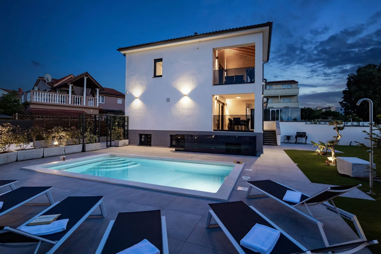 Villa Antares - Luxurious Vacation Oasis-Extérieur été