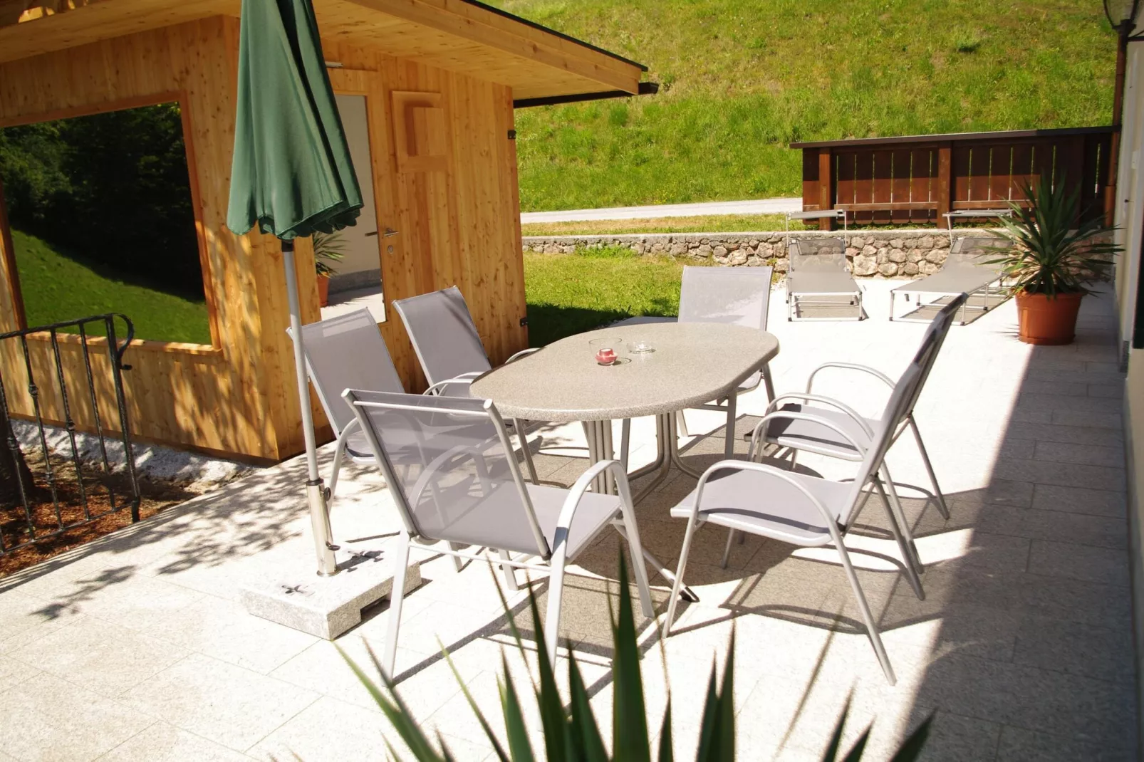 Neuhäusl-Terrassenbalkon