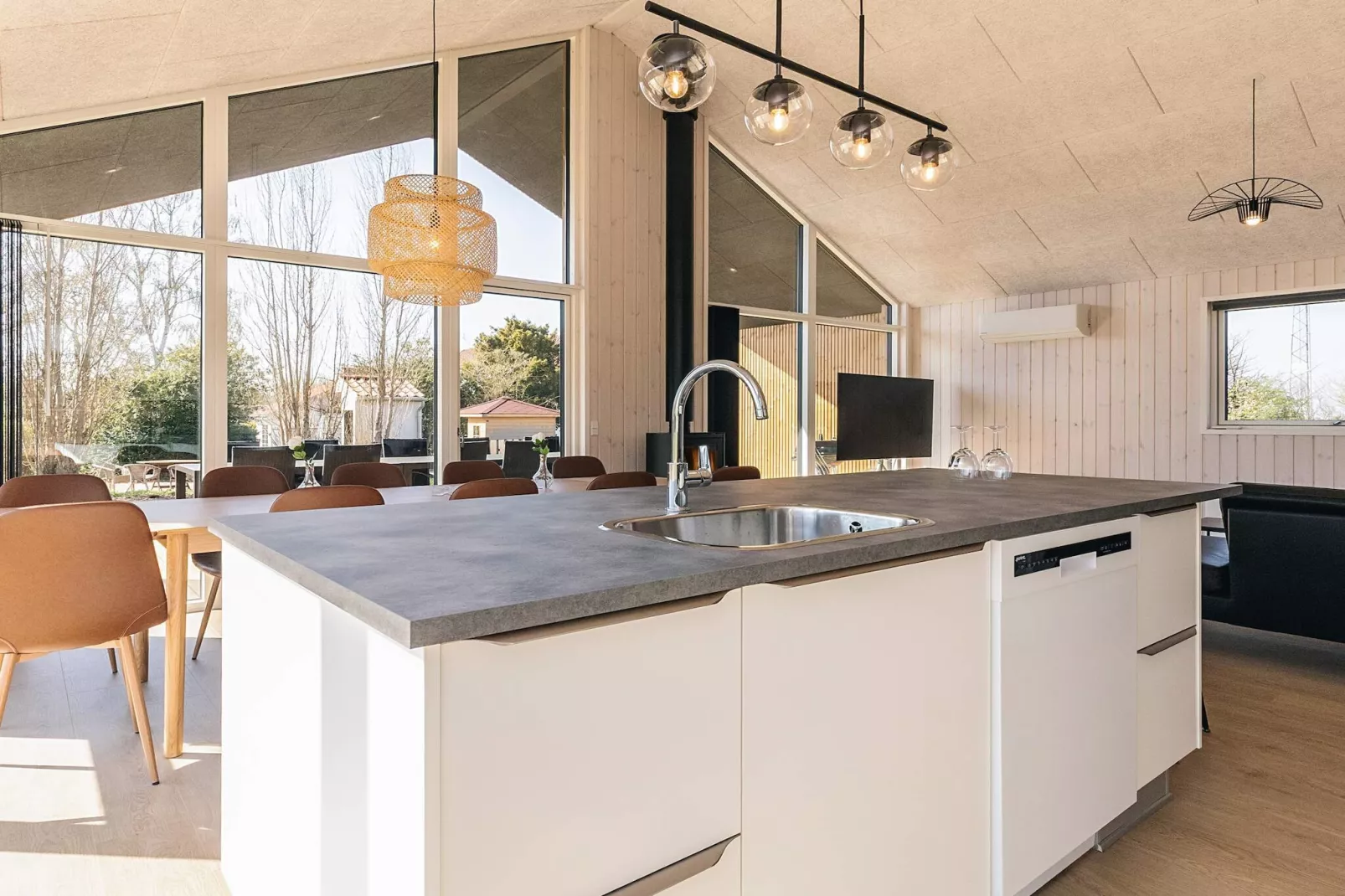 5 star holiday home in Humble-Indoor