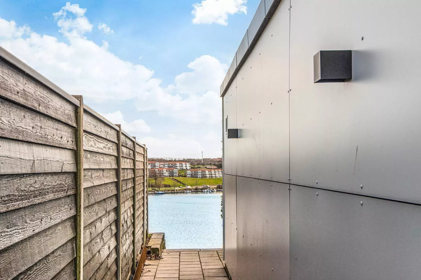 5 etoiles maison de vacances a Henne-Vue sur l'eau