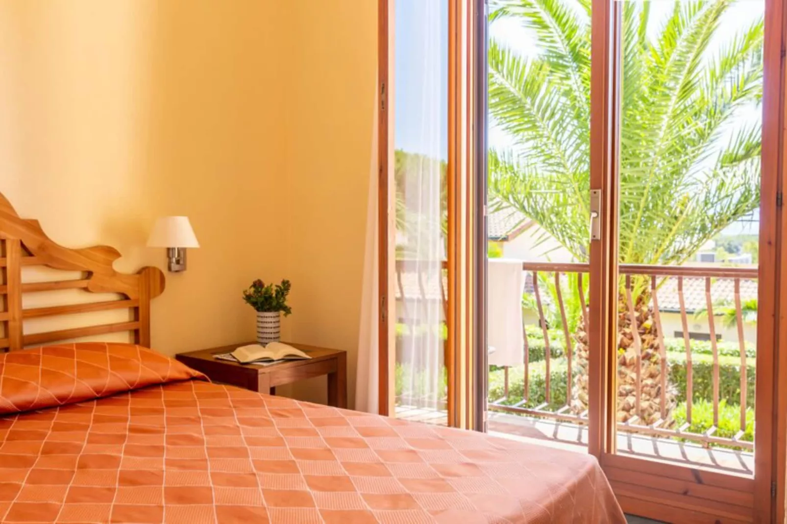 Argentario Osa Resort /1-Zi-App Smart Terrasse/Garten-Bedroom