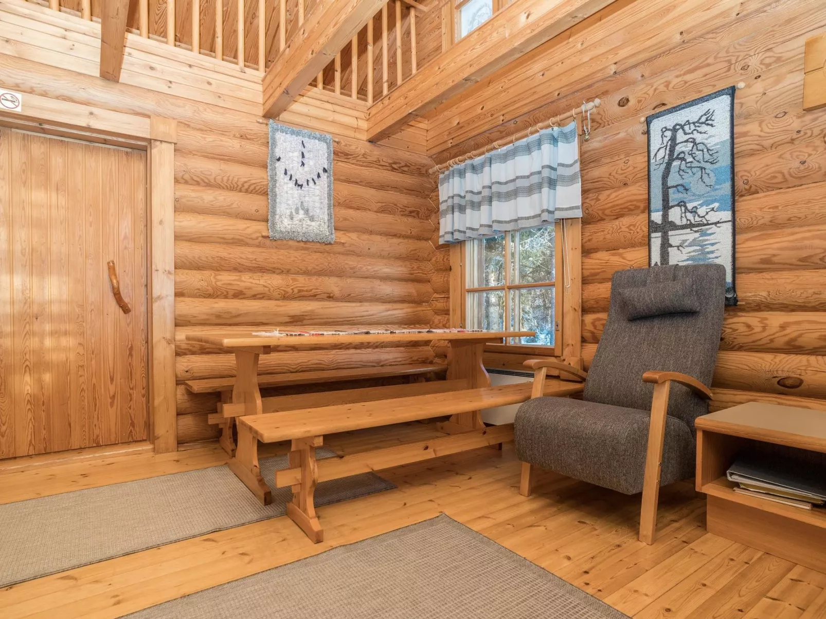 Ruka-kitkan lomamajat/varpunen-Dedans