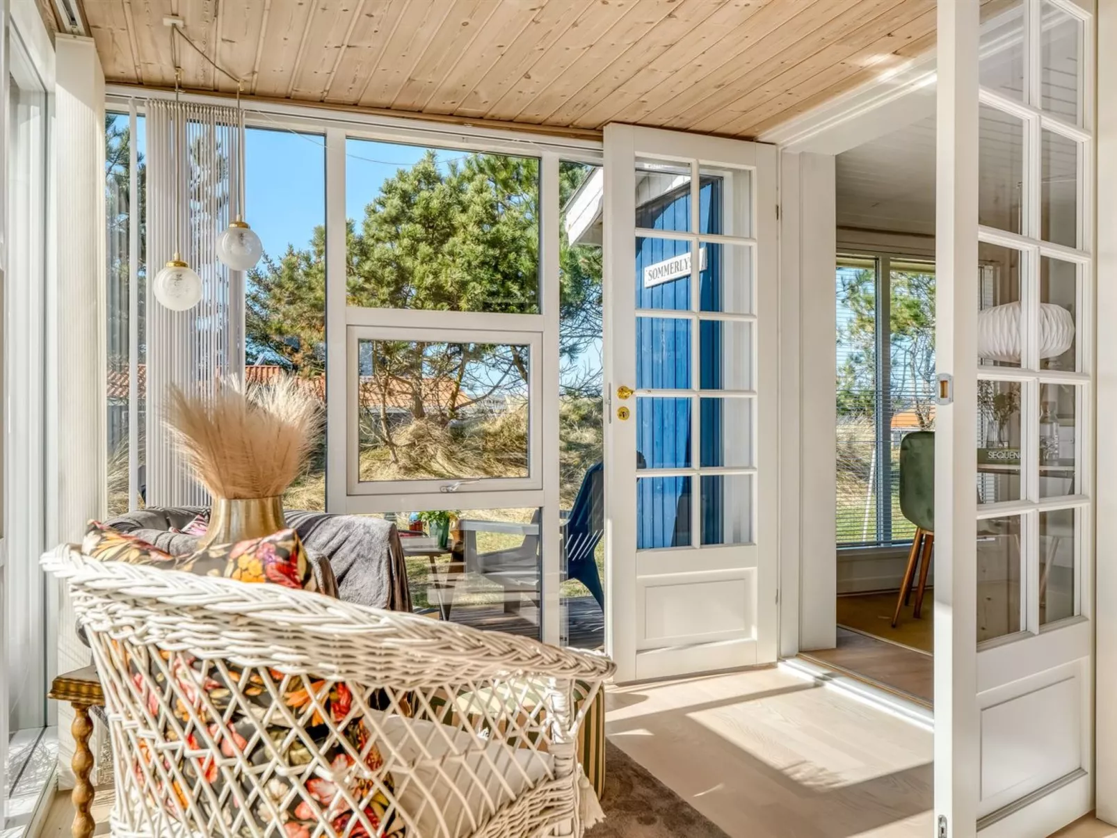 "Mynthe" - 400m from the sea-Inside