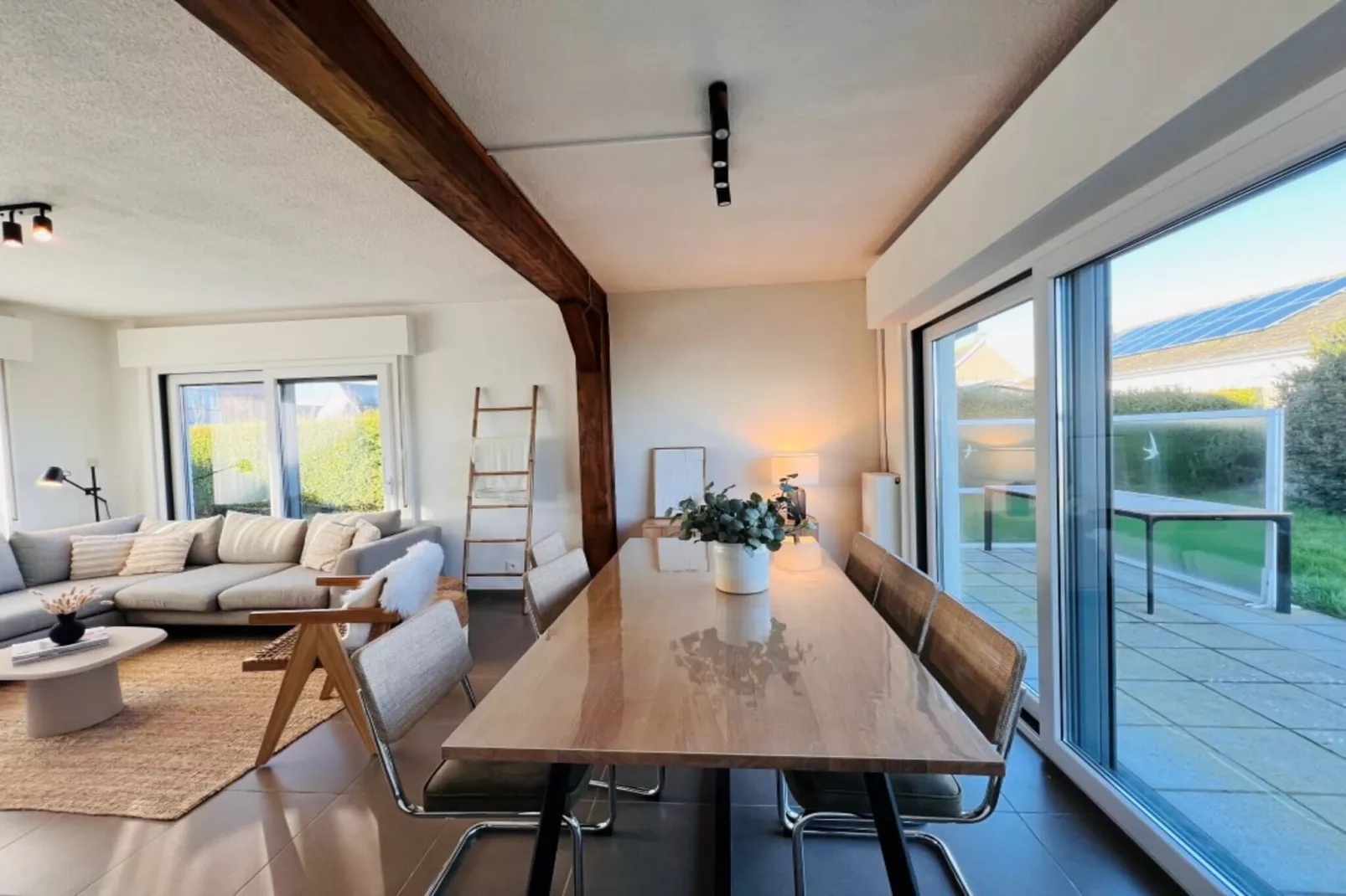 Manitobawijk 25 Home-Esszimmer