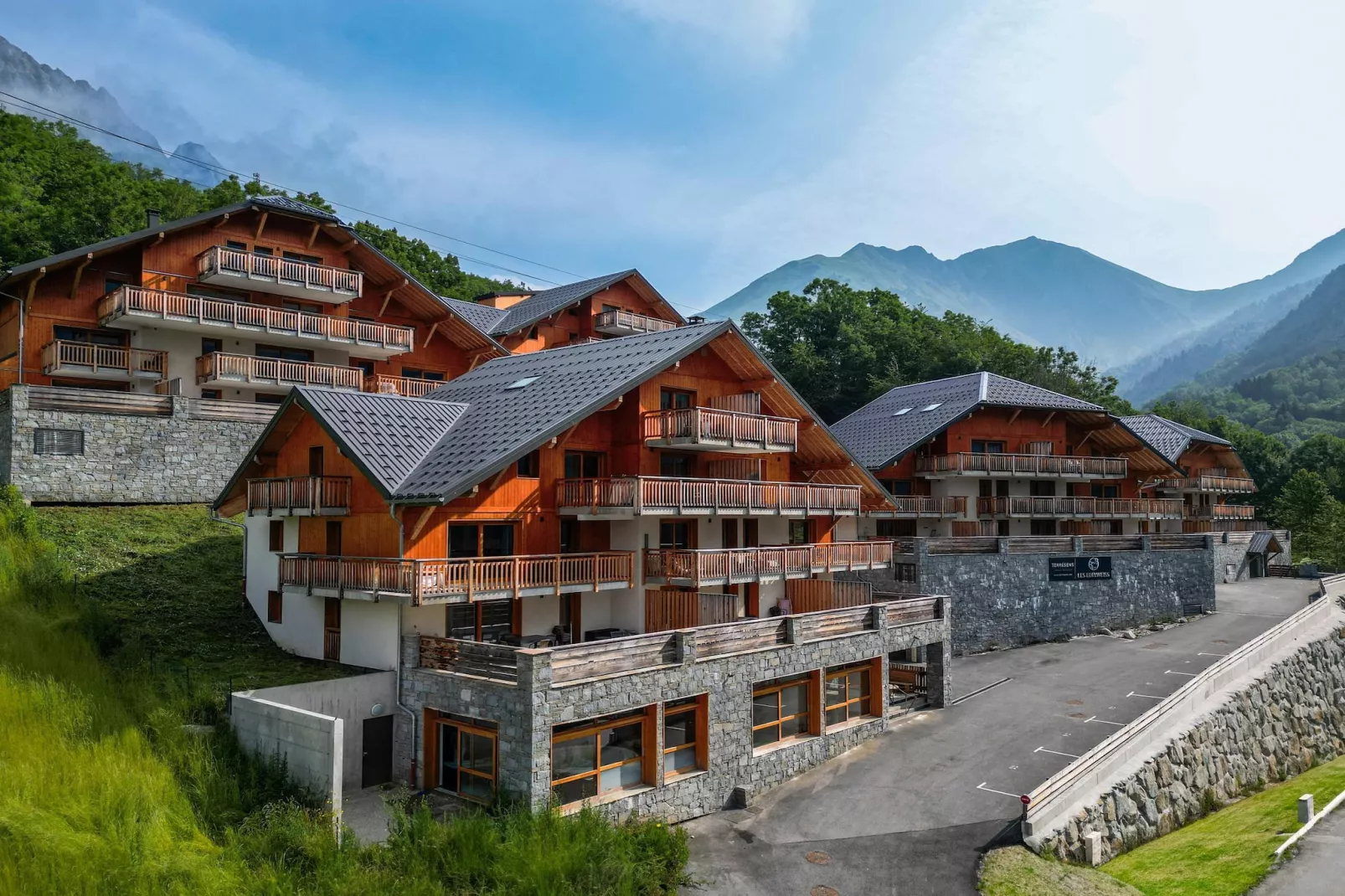 VAUJANY Edelweiss-A48P-Exterior summer