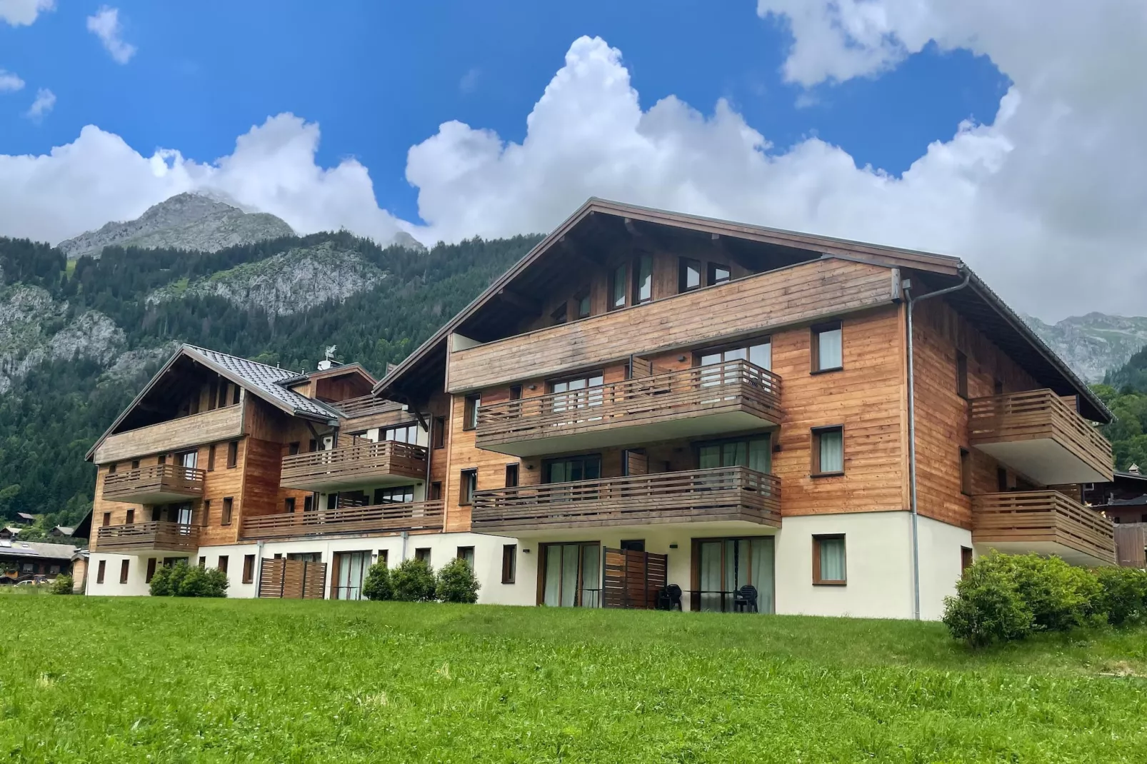 CHAPELLE DABONDANCE Le Flocon Blanc A38S-Exterior summer