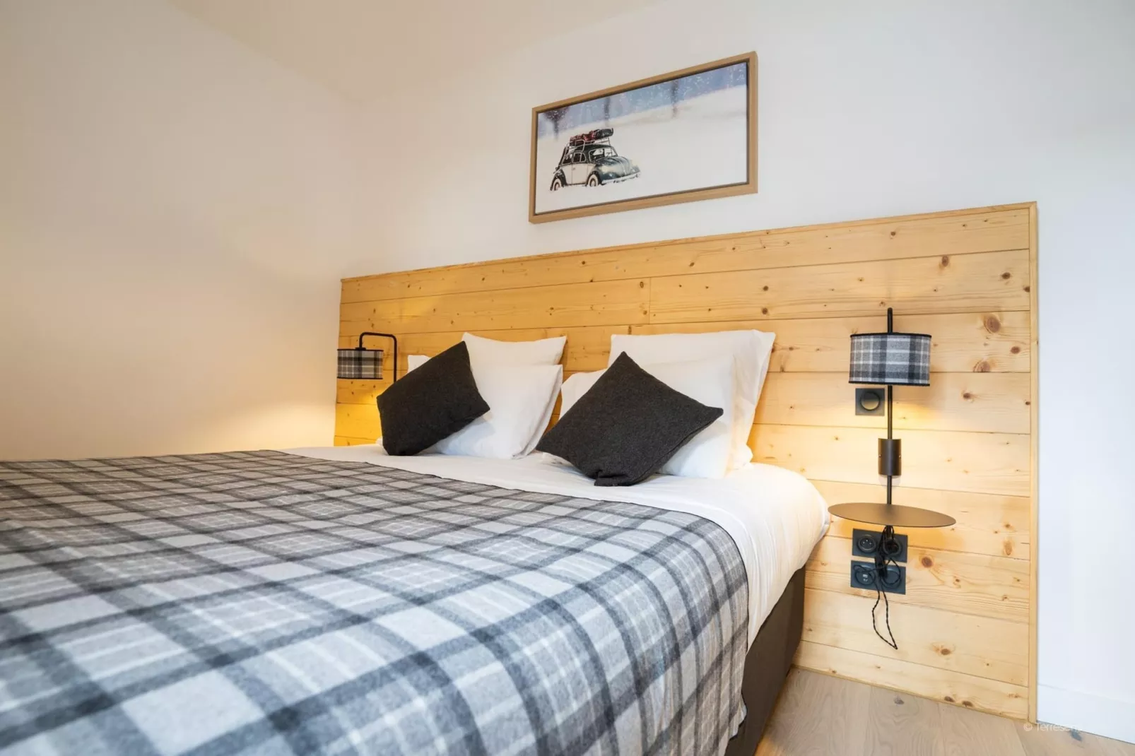 COMBLOUX Les Roches Blanches A26S-Bedroom