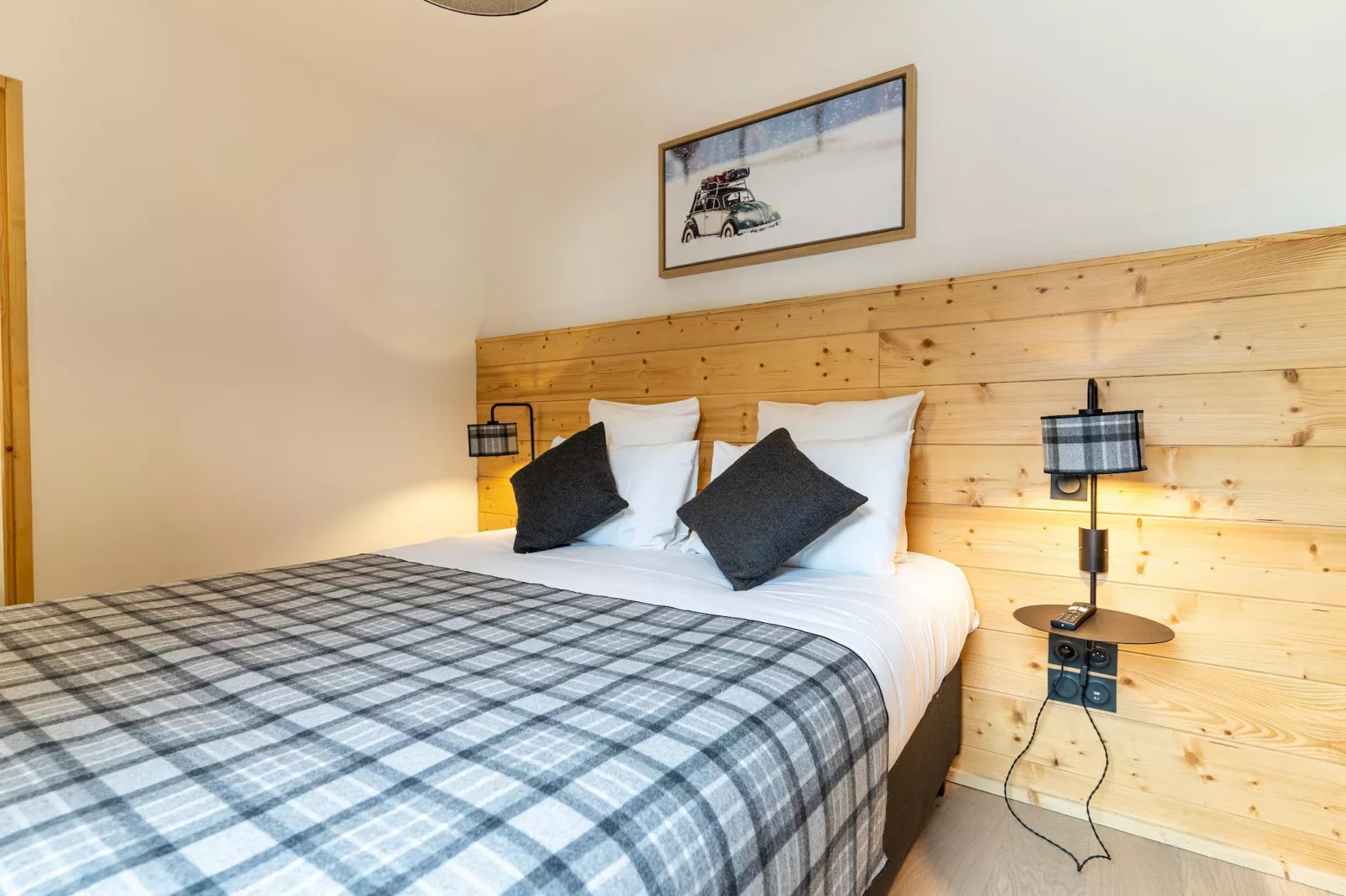 COMBLOUX Les Roches Blanches A48P-Bedroom