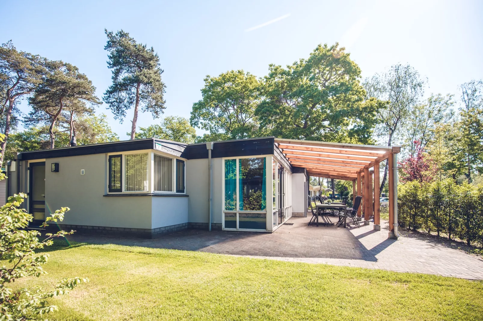 Bungalow | 12 people-Exterior summer