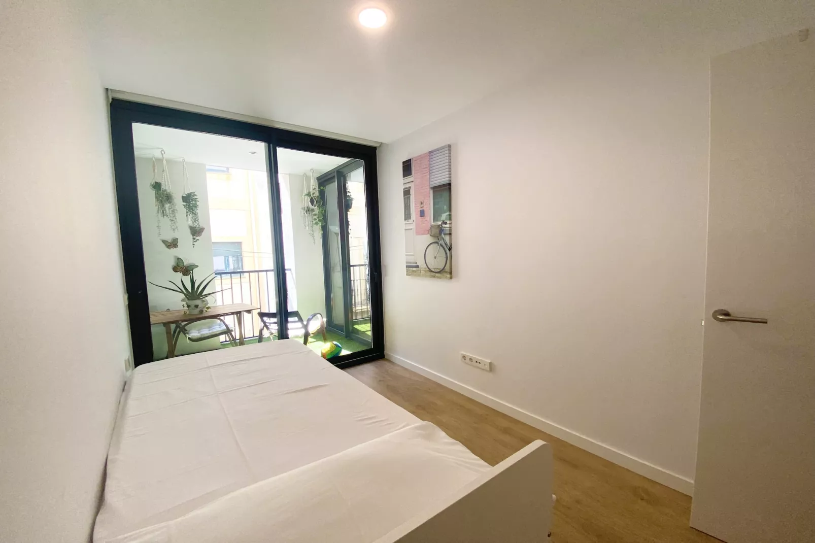 Montse-Bedroom