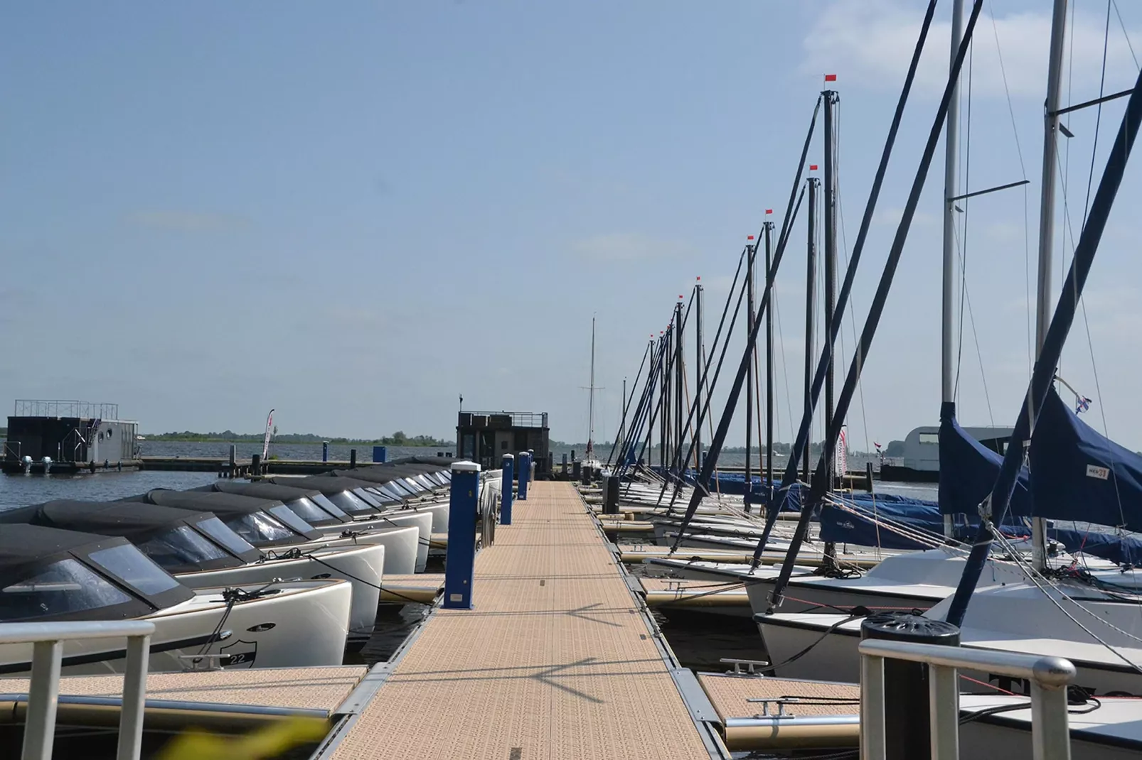 RiggelBrug Sneekermeer-Aussicht Sommer