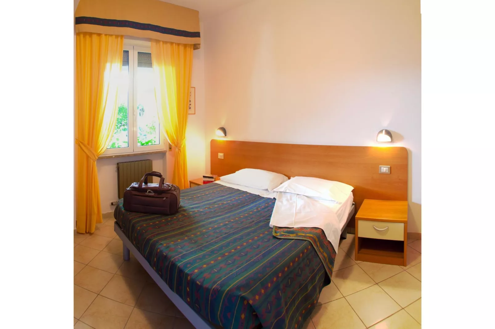 RESIDENCE SANT'ANNA TWO-ROOM APARTMENT 4 PAX B4-Bedroom
