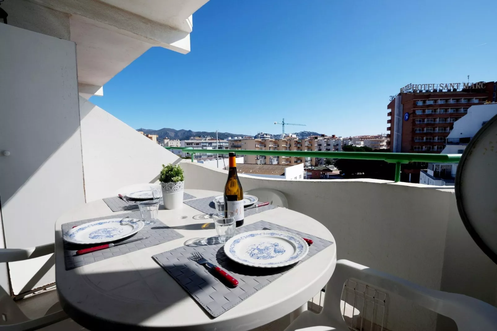 1185 NIRVANA vista Canal-Balcon-terrasse
