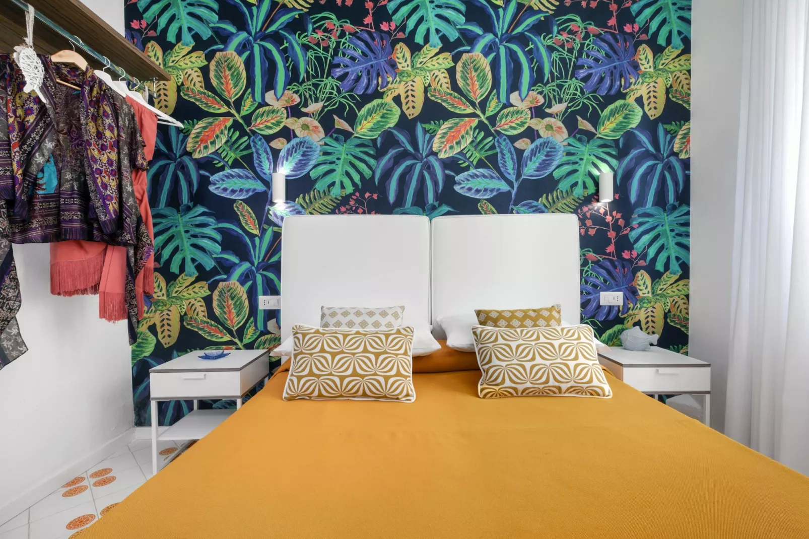 Estate4home - Jungle-Bedroom