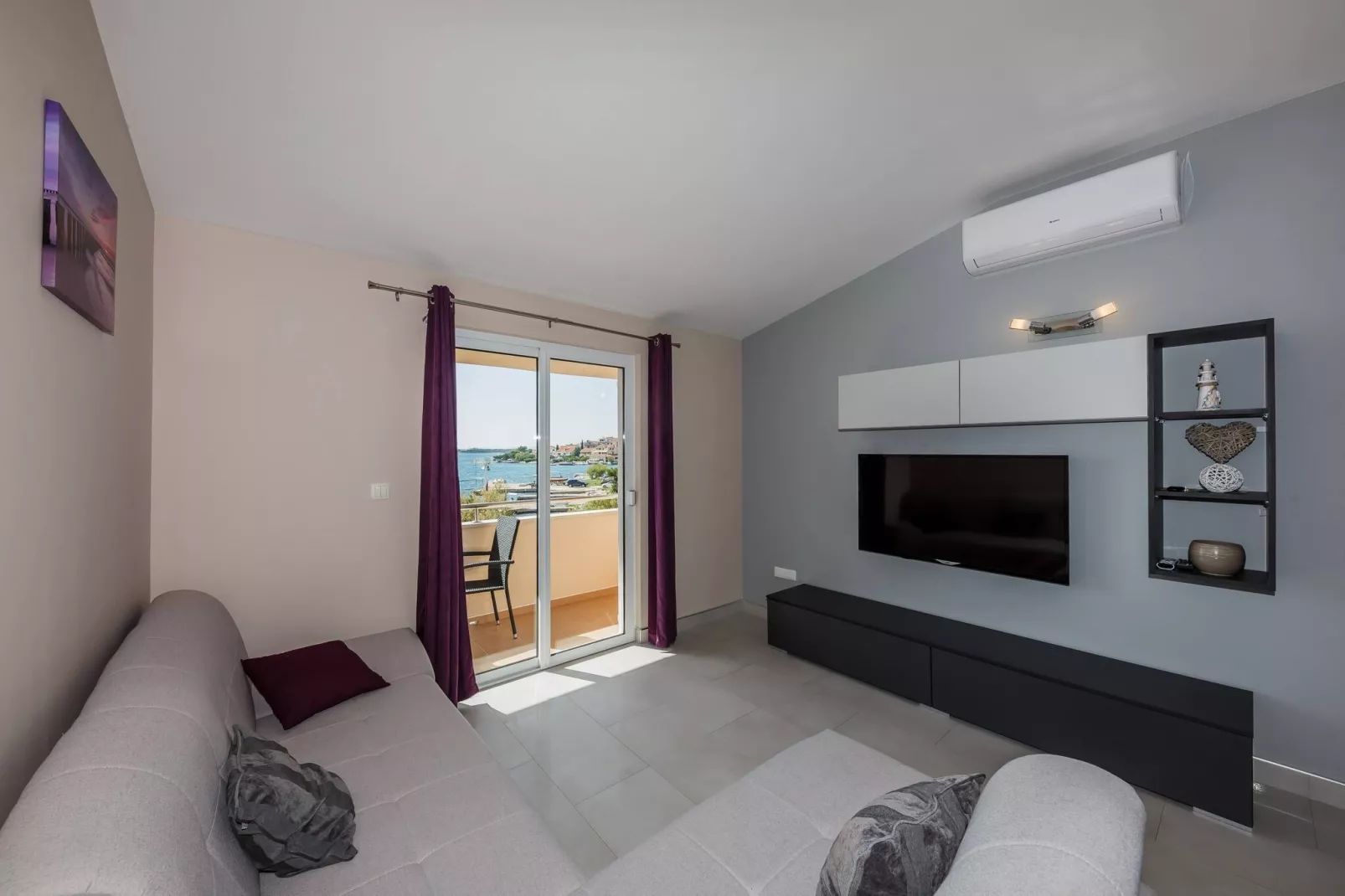 Apartments Savin - two bedroom apartment-Wohnzimmer