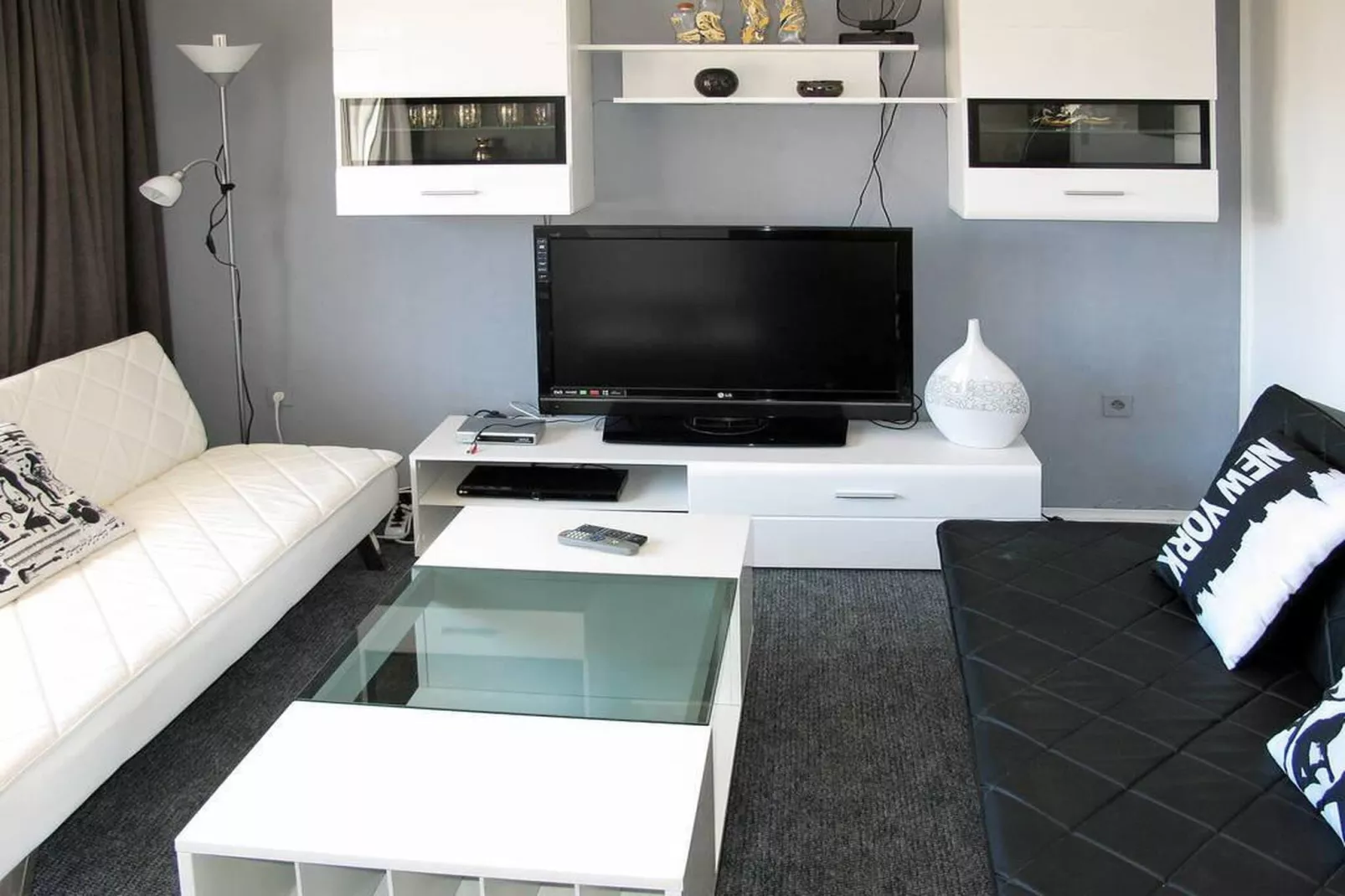 Apartment Mili - Two Bedroom Apartment-Salon