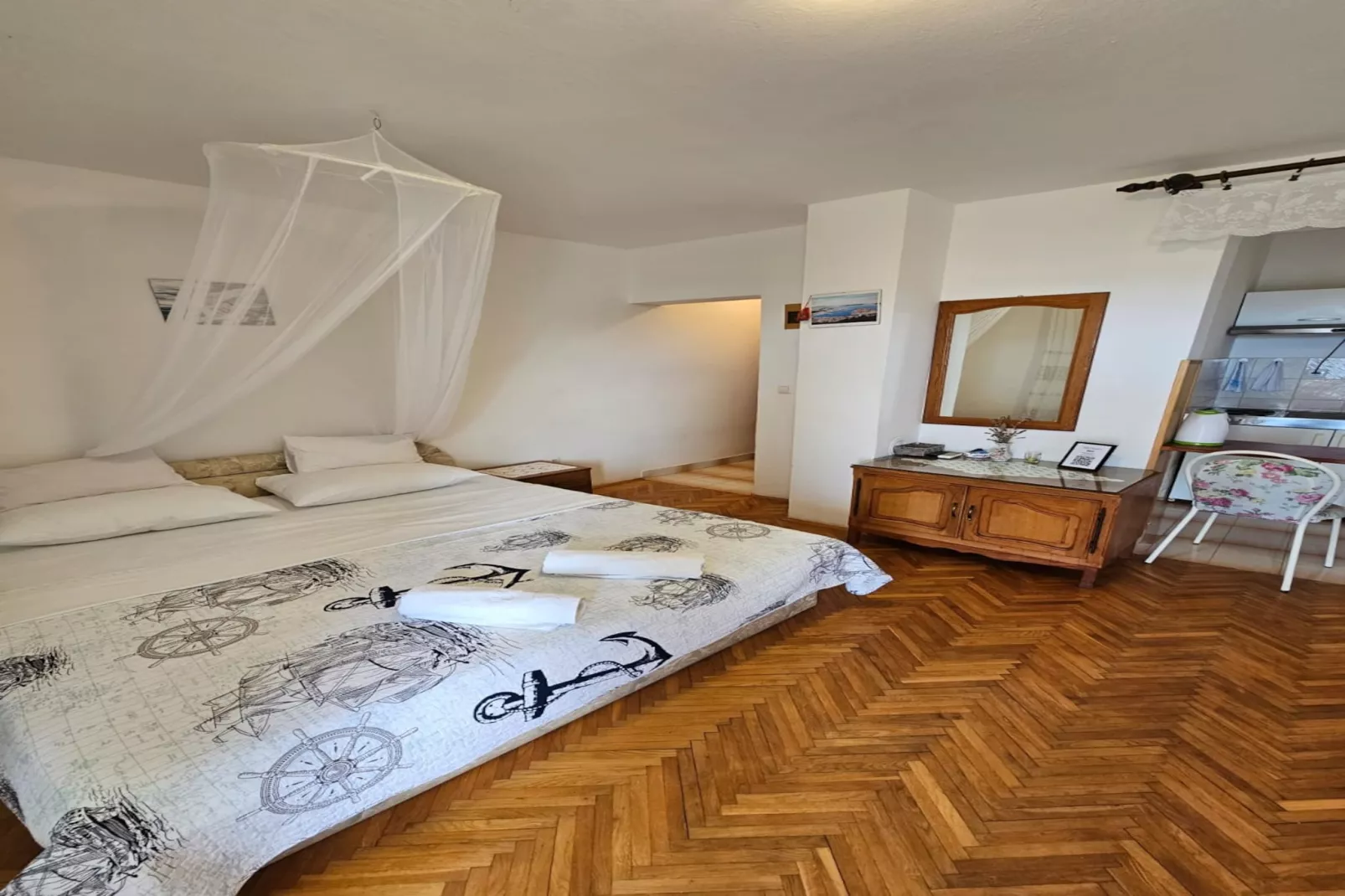 Apartments Nestor - studio apartment A2-Living room