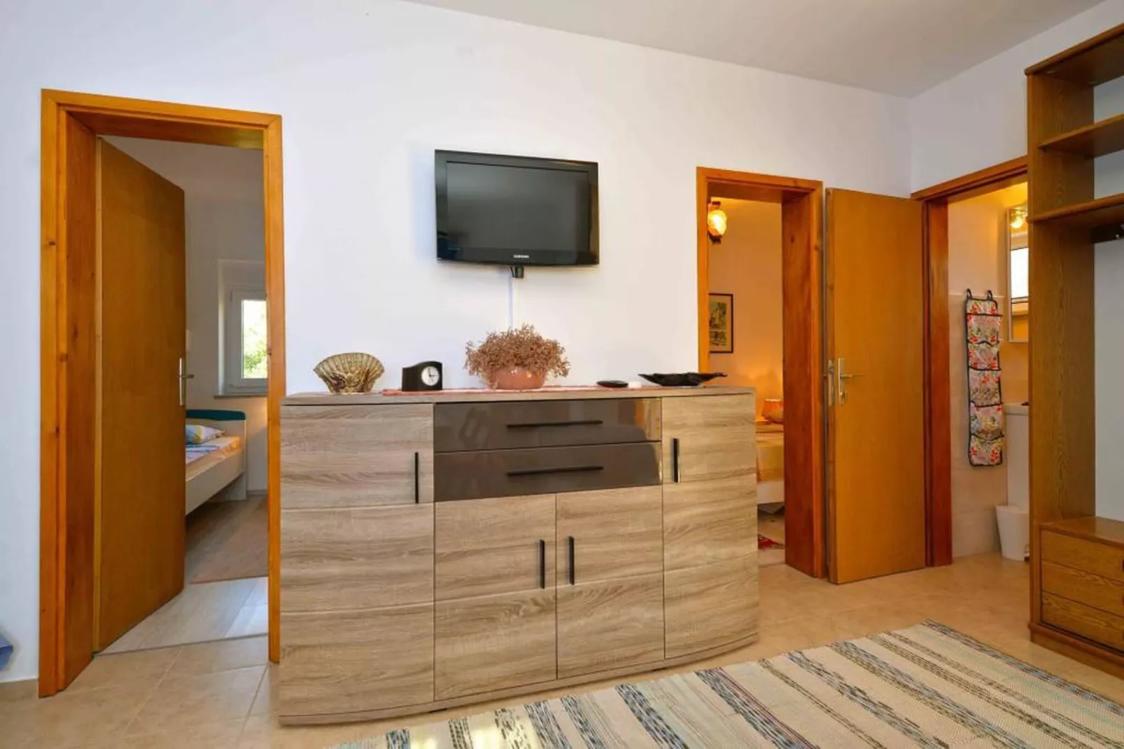Apartment Pia - two bedroom apartment-Salon