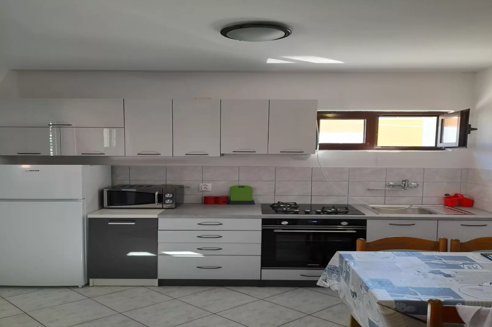 Apartments Dubravica - studio apartment-Kitchen