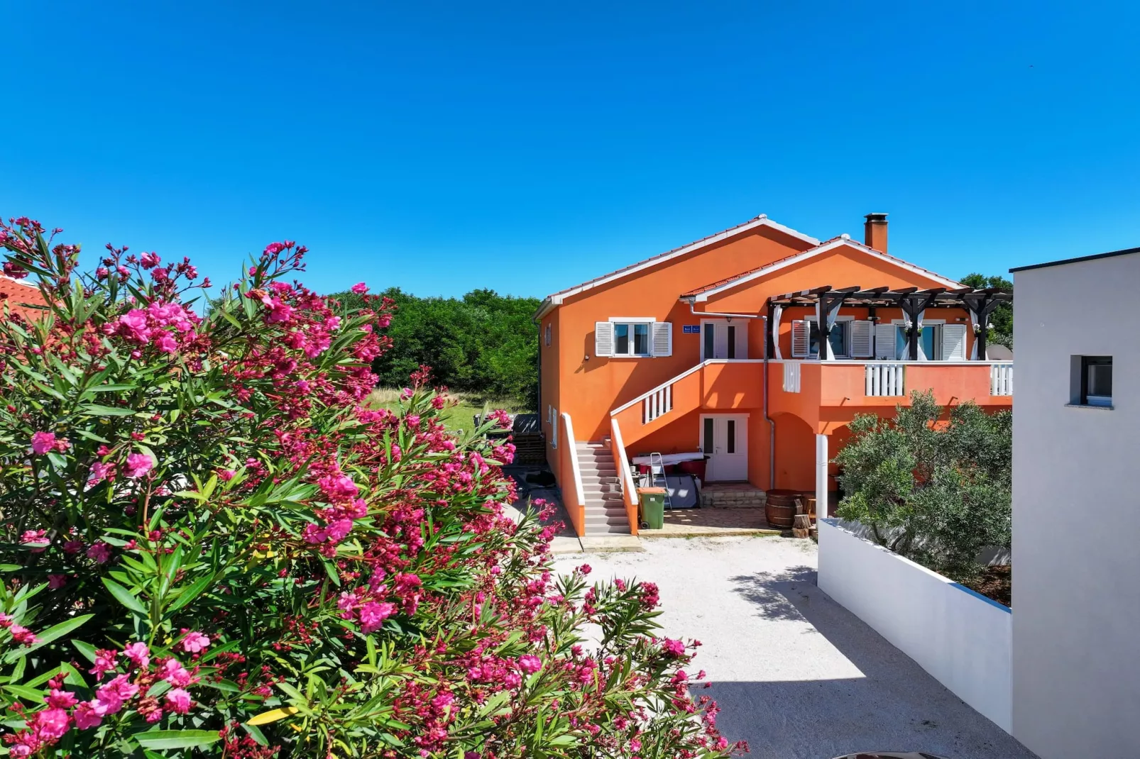 Luxury Apartments Sun@Set - Two bedroom apartment-Außenbereich Sommer