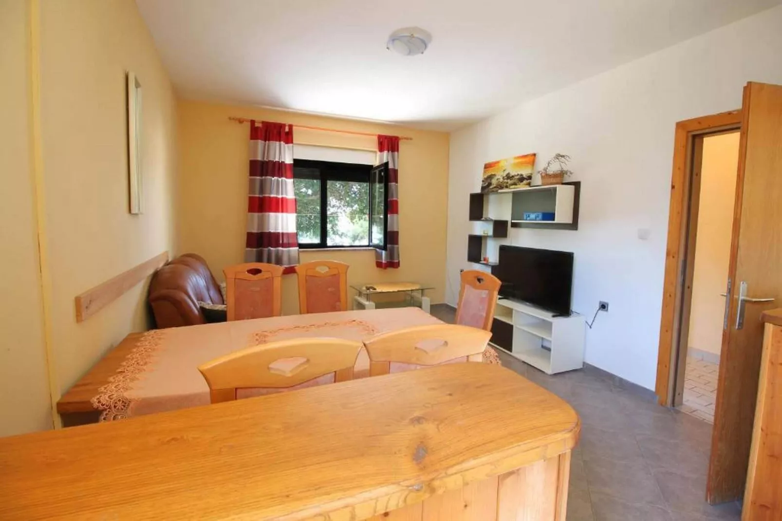 Apartments Dubravica - two bedroom apartment-Wohnzimmer