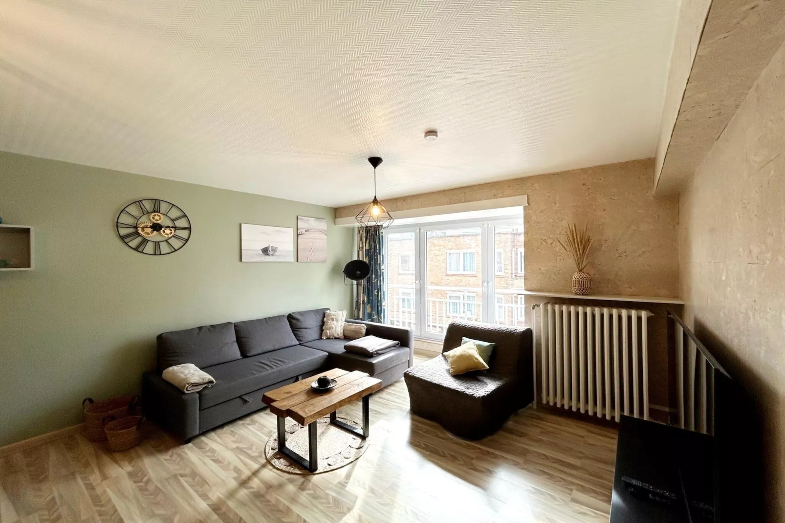 Balmoral 0201-Living room