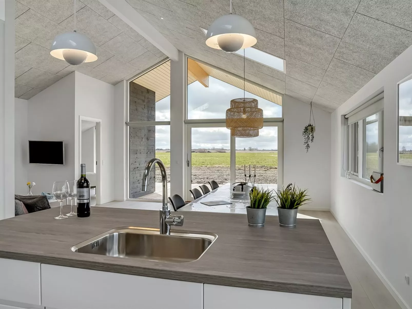 "Thalie" - 400m from the sea-Inside