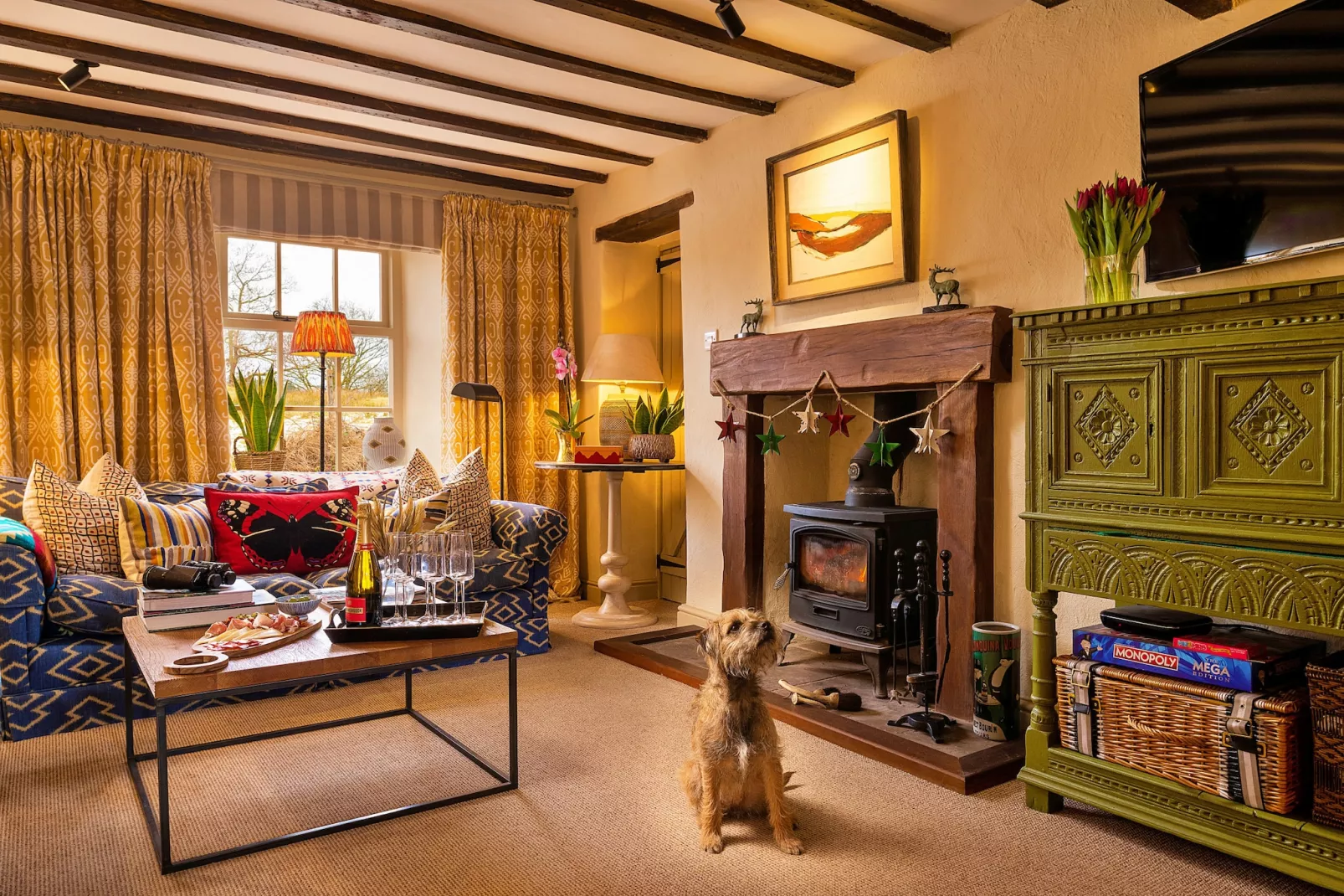 Bryn Mair-Living room