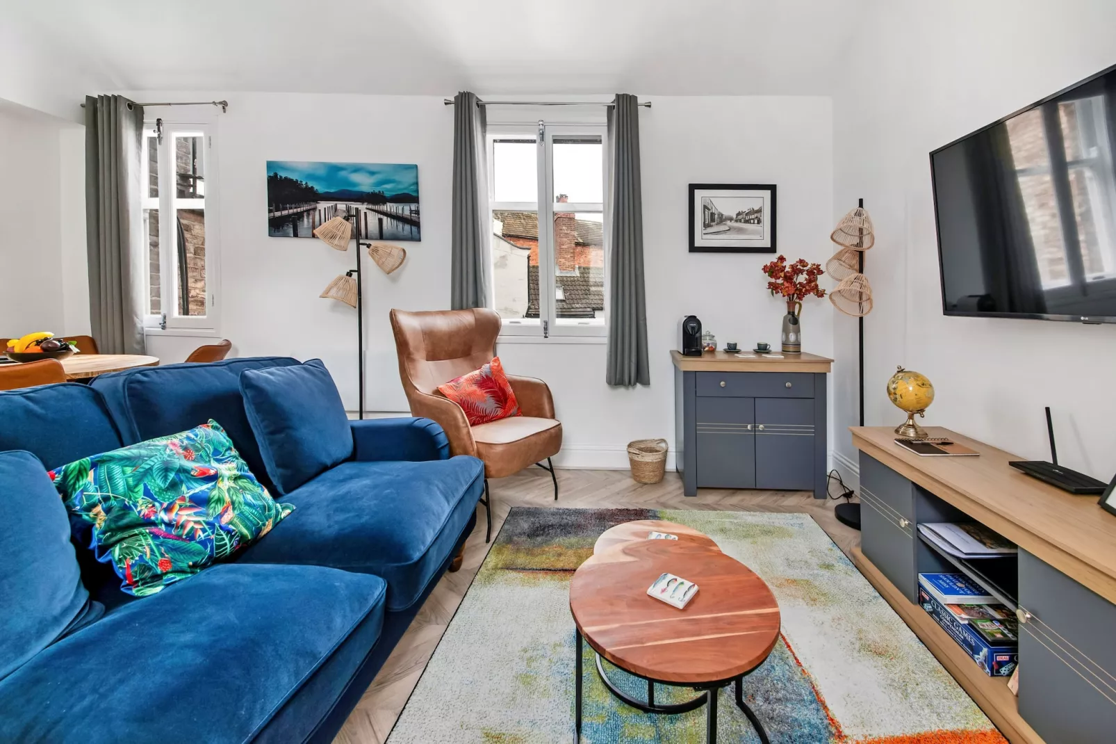 The Bank House-Living room
