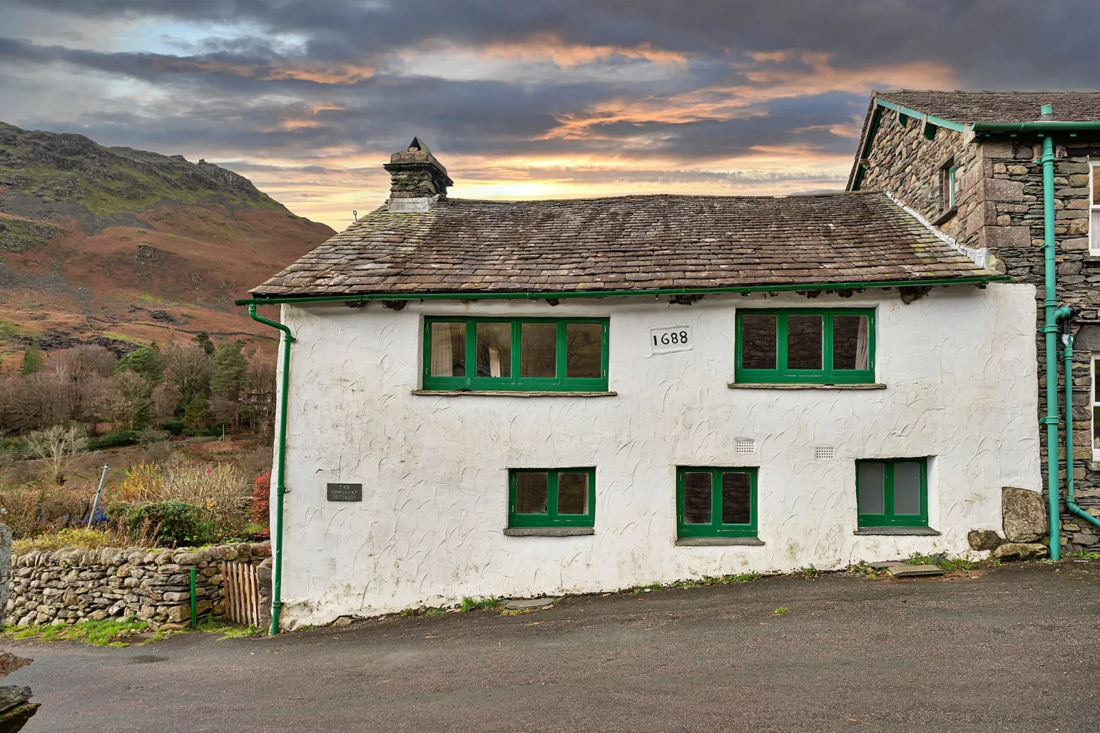 No.2 Town Head Cottages-Exterior summer