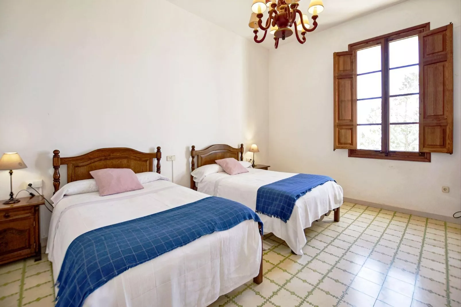 Son Granada-Bedroom