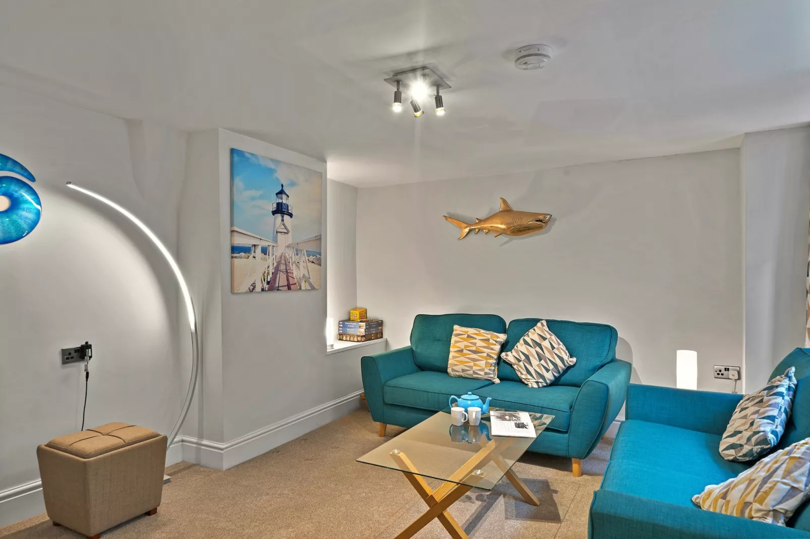 Porthole Cottage-Living room
