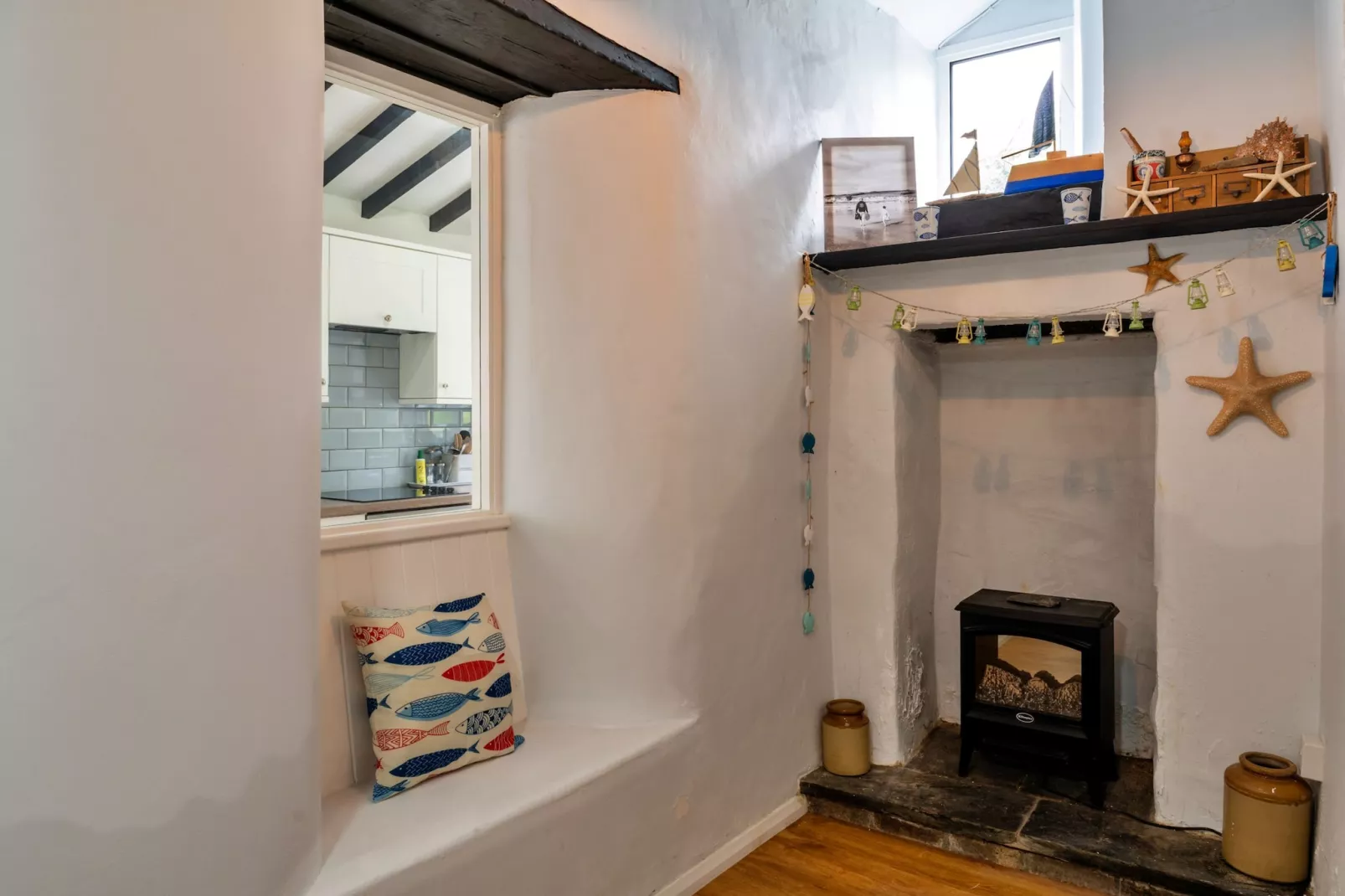 Porth Cottage-Living room