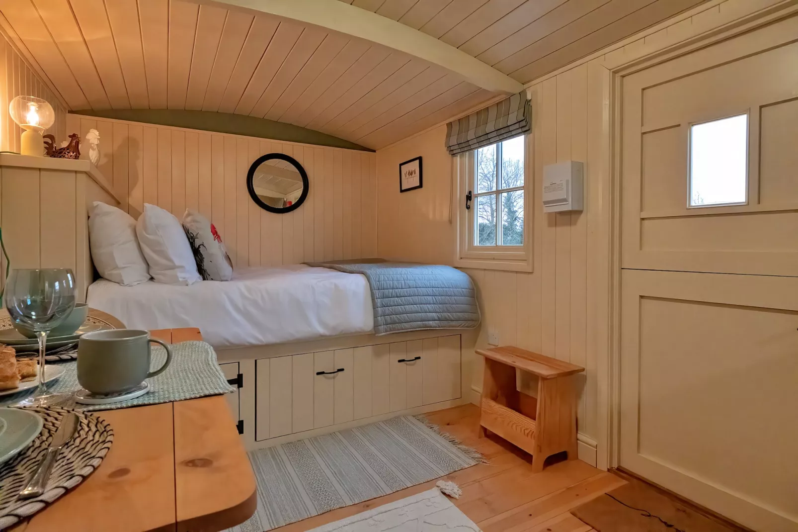 The Chicken Hut-Bedroom
