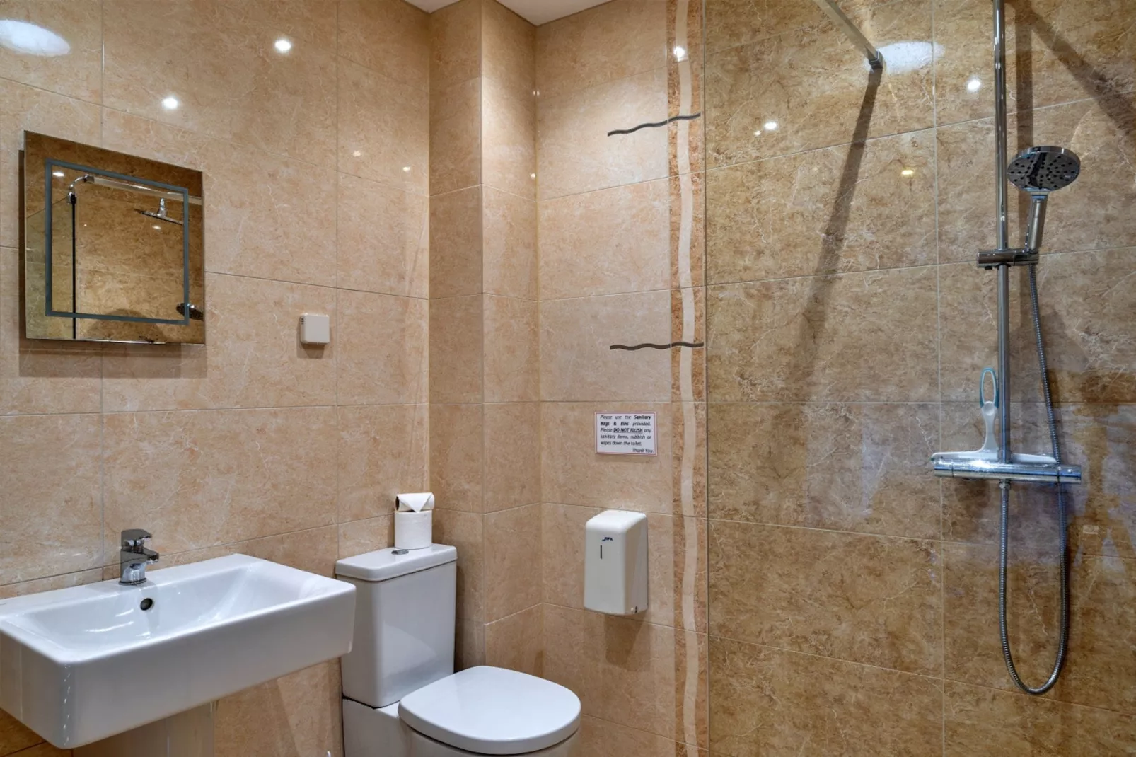 Jubilee Cottage at Bodmin Moor-Bathroom