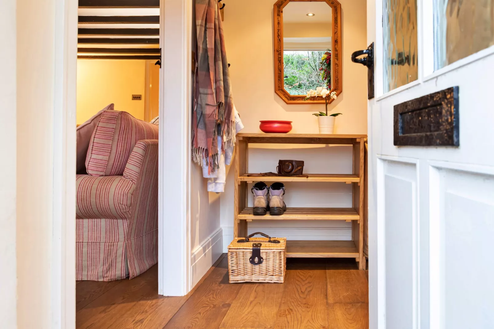 Two Storrs Cottages-Reception hall