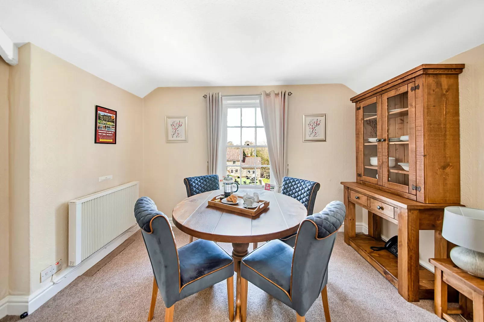 Pennine Hall Apt-Dining room