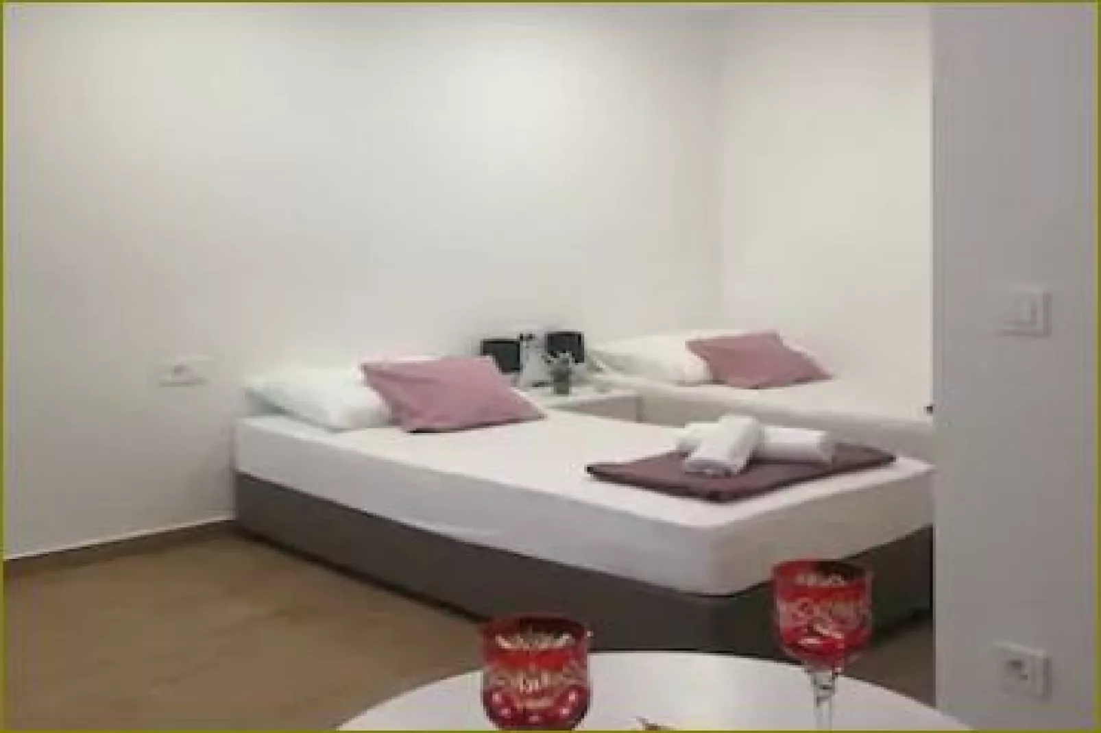 Apartments Dub - Studio Apartment with Shared Terrace (no.2)-Chambre