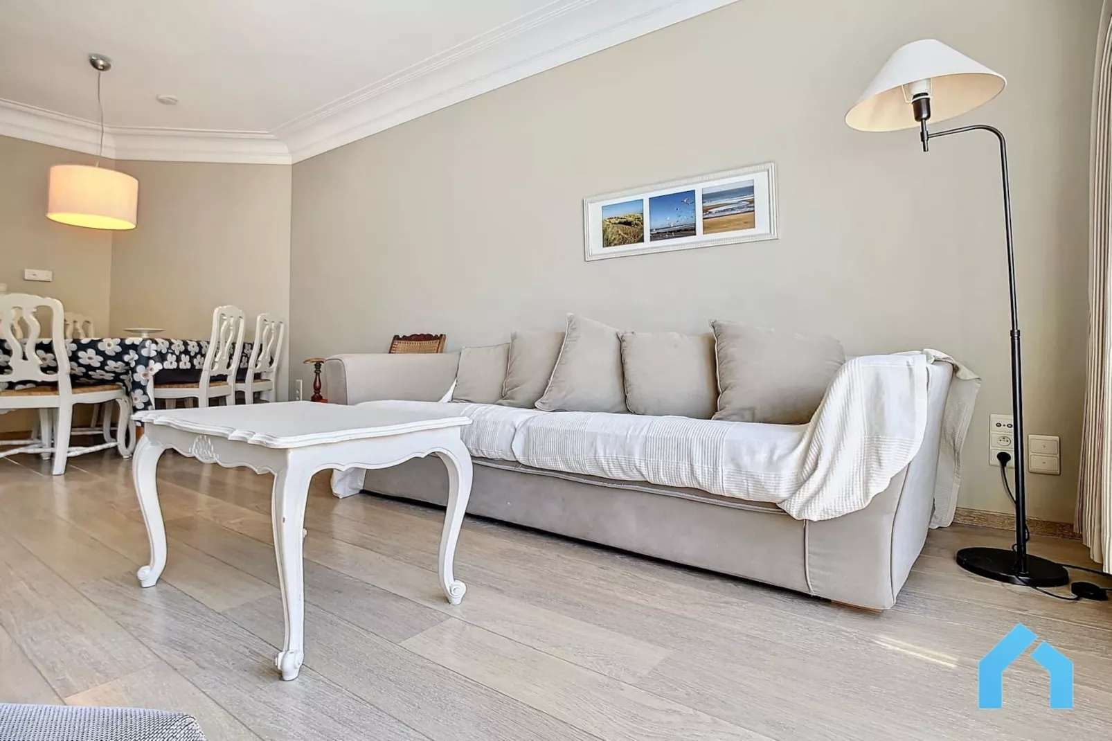 Beau Soleil 61-Living room