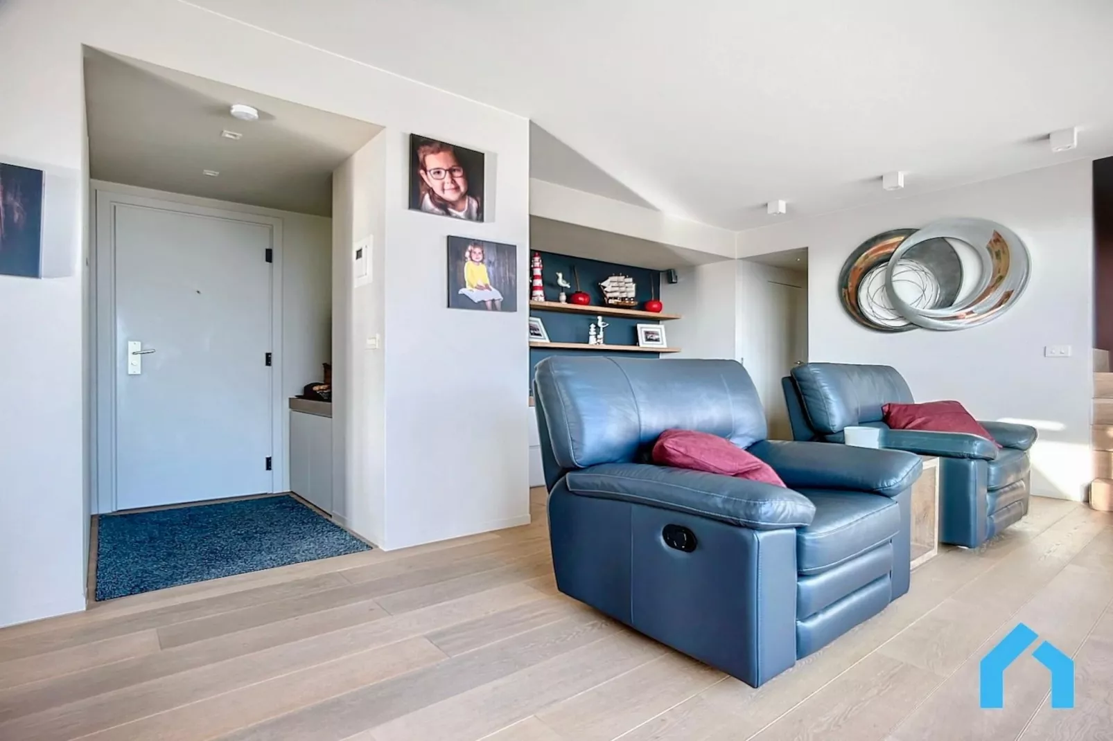 Seals 52-Living room