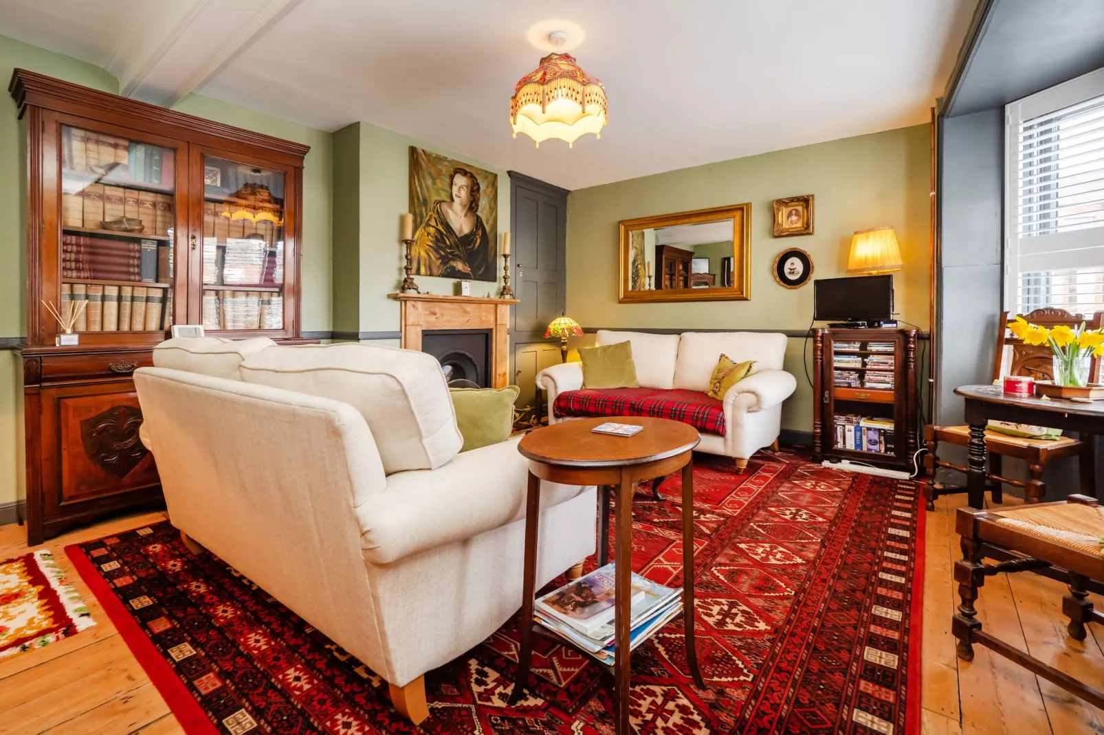 The Old Sunday School & Vestry-Living room