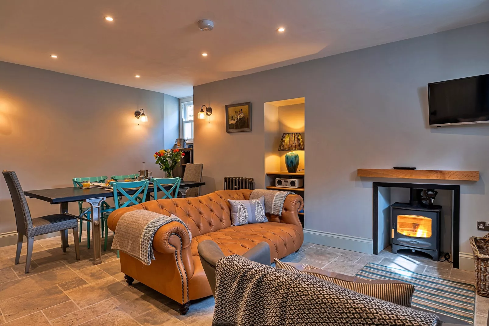 Potters Cottage-Living room