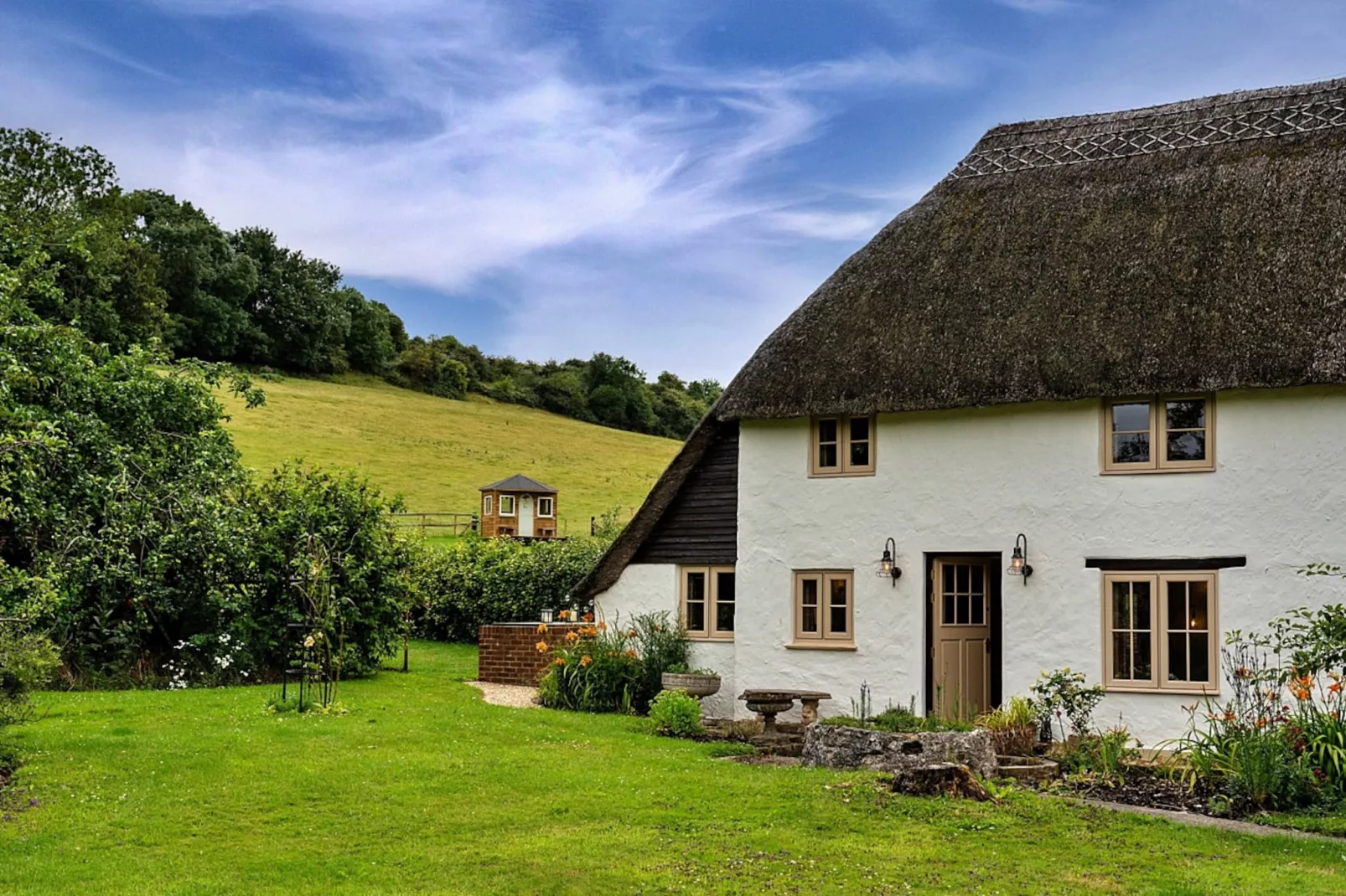 The Thatch at Winterborne Houghton-Exterior summer