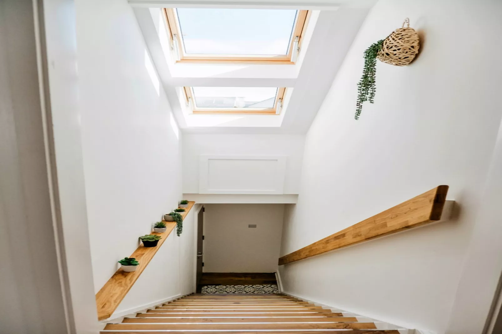 Tolcarne Stay - Luxury Newquay Apartment-Reception hall
