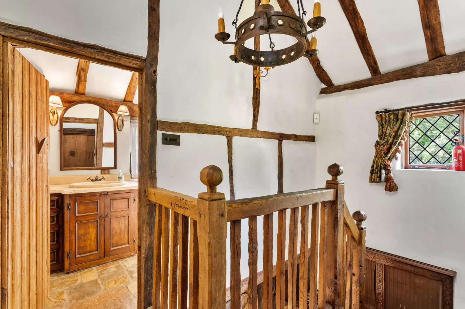 Sandhill Cottage with Hot Tub-Reception hall