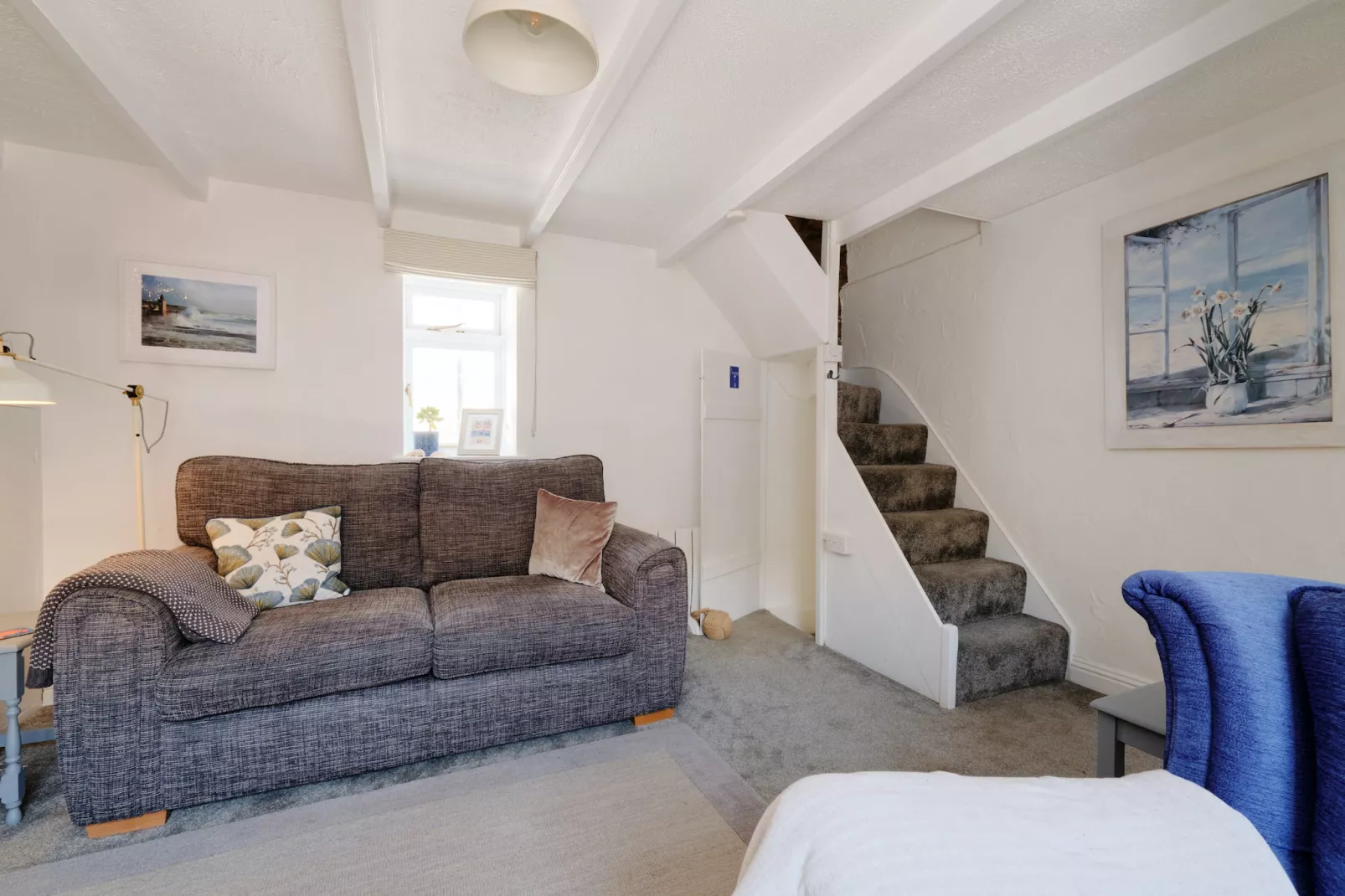 Coral Cottage-Living room