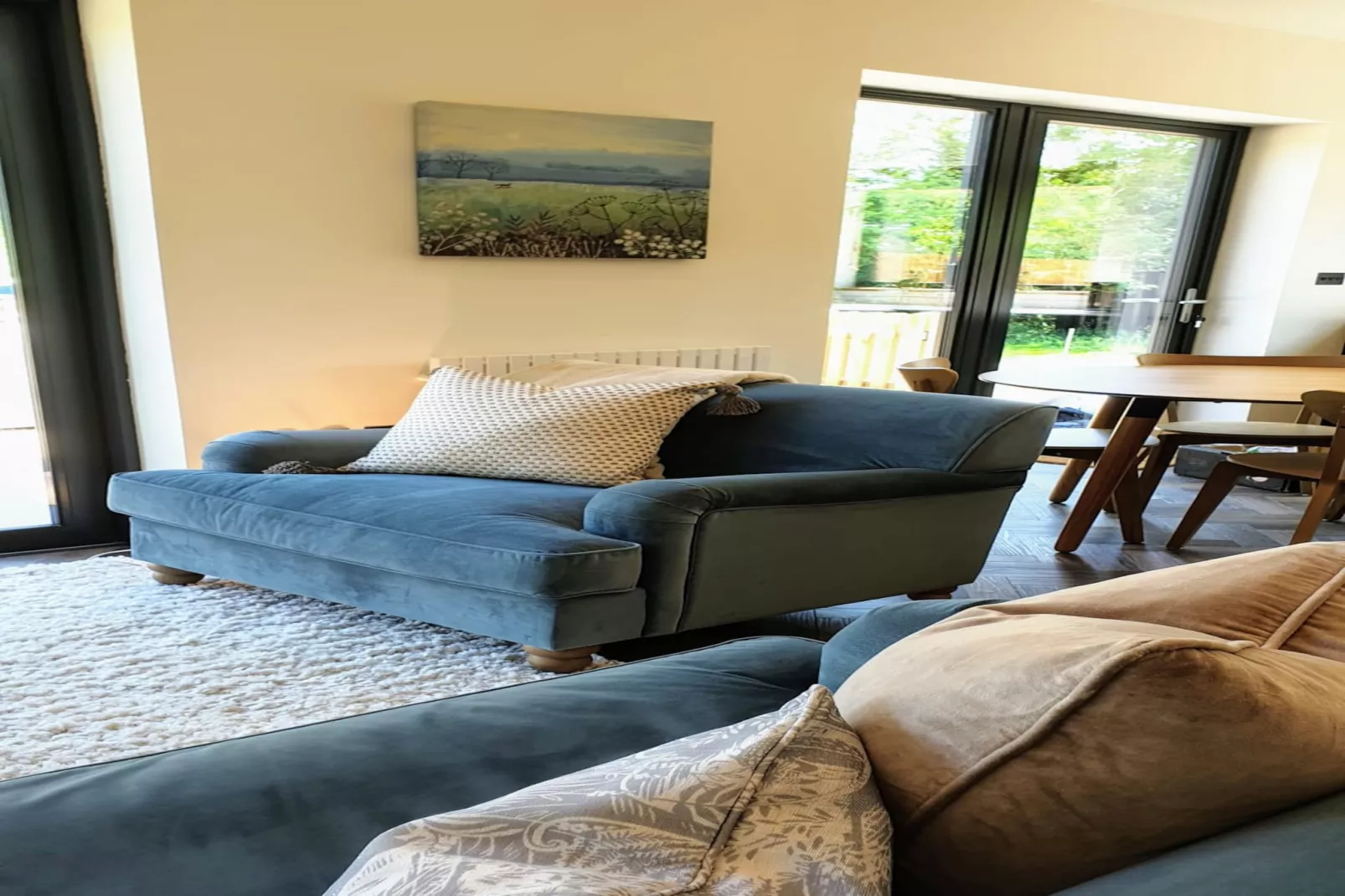 Blackbarn Wood-Living room
