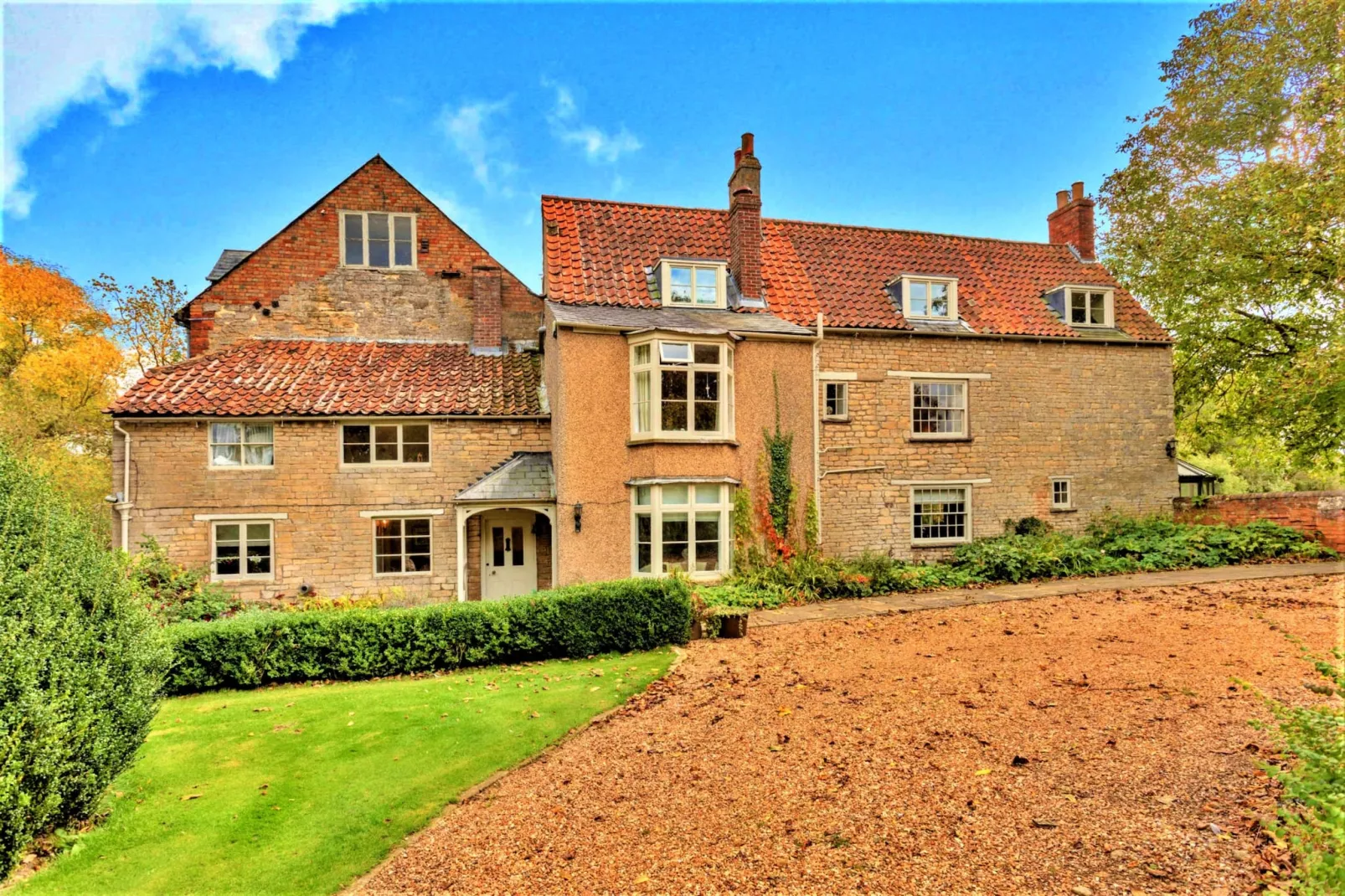 Islip Mill House - Beautiful Riverside Home-Outdoor