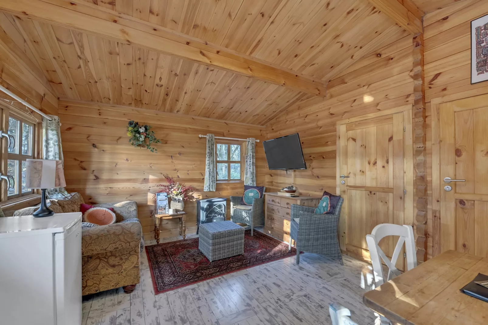 Woodland Lodge-Living room