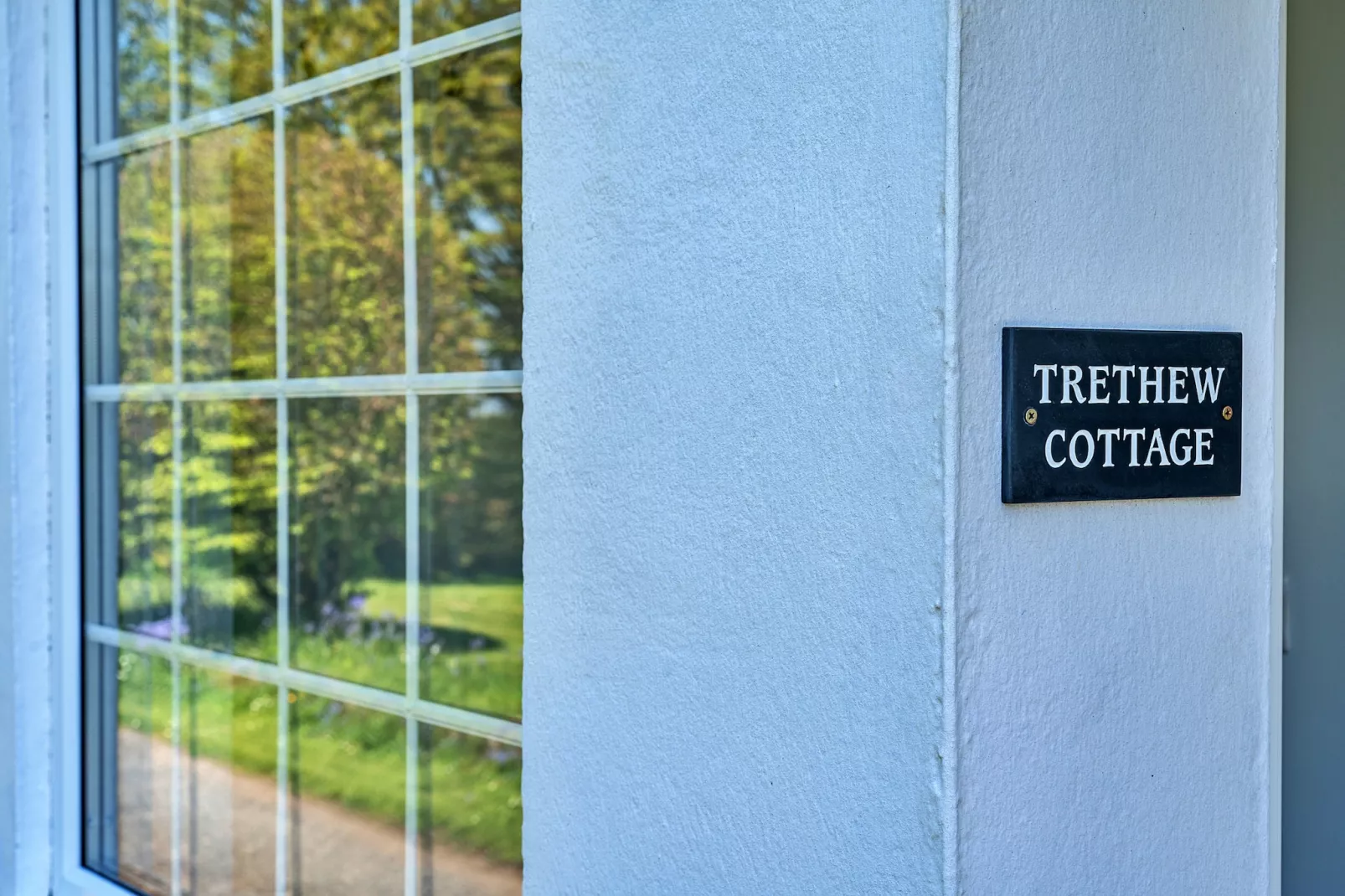 Trethew Cottage-Reception hall